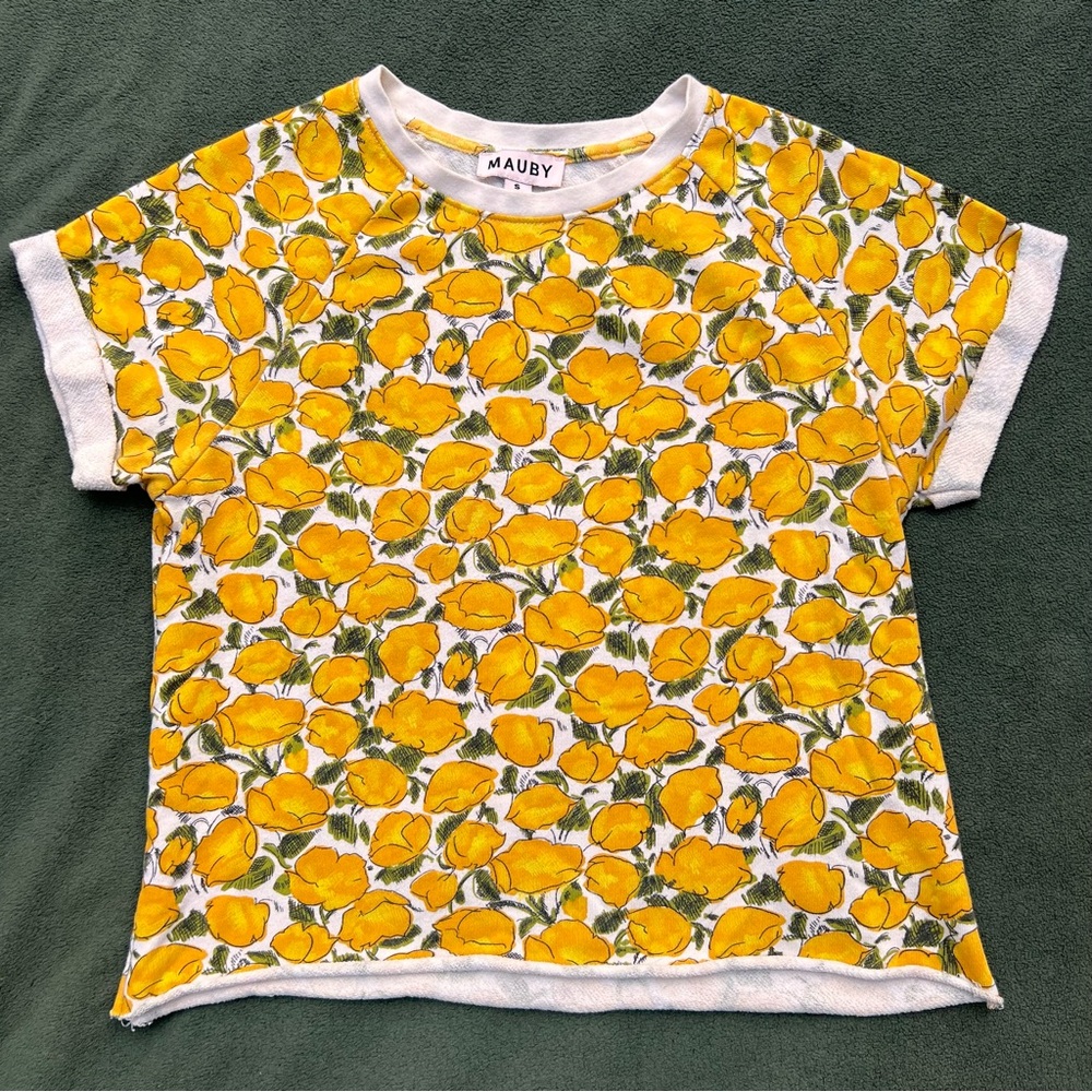 Cropped Yellow Flower Sweatshirt Tee